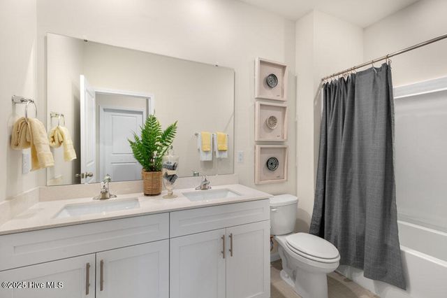 3029 Bayview Drive, Vass, NC 28394