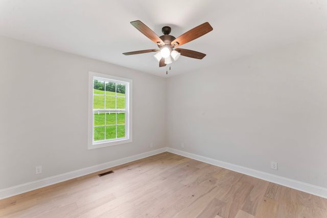 180 John Brinkley Rd, Shelbyville, TN 37160