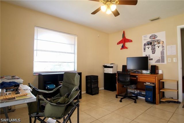 3808 SE 11th AVE A, Cape Coral, FL 33904