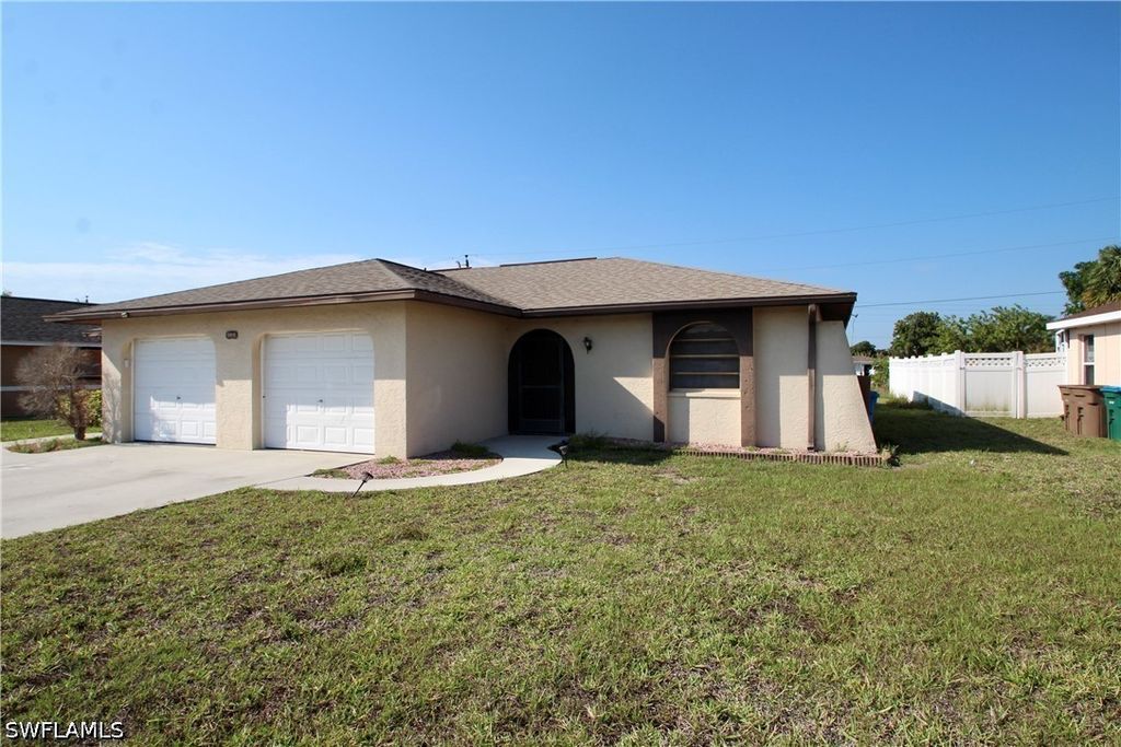 3808 SE 11th AVE A, Cape Coral, FL 33904