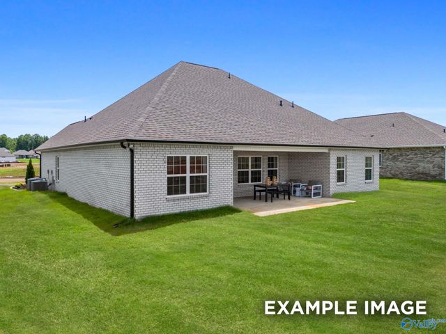 829 Ronnie Drive, Hartselle, AL 35640