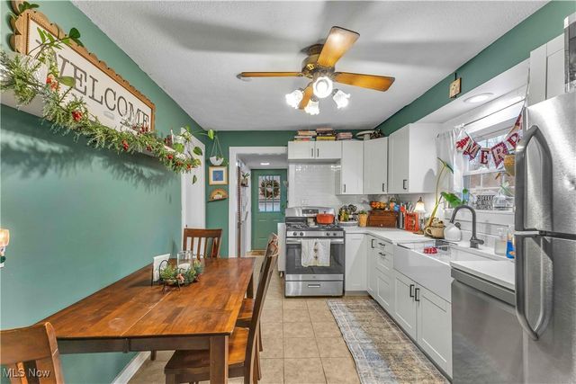 226 Sunset Road, Avon Lake, OH 44012