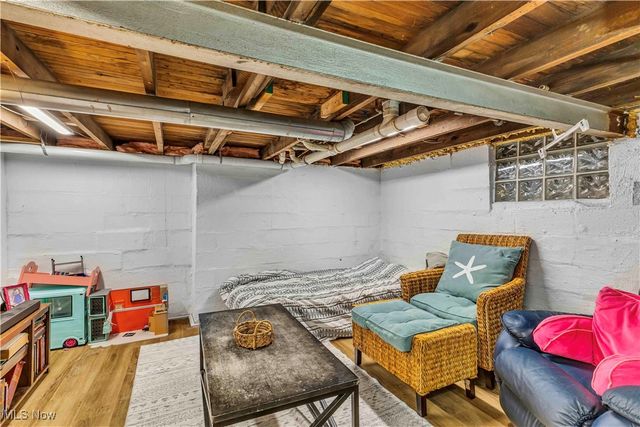 226 Sunset Road, Avon Lake, OH 44012