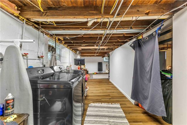 226 Sunset Road, Avon Lake, OH 44012