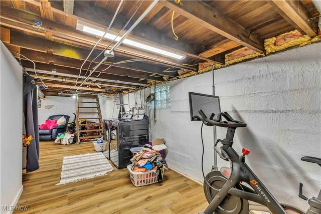 226 Sunset Road, Avon Lake, OH 44012