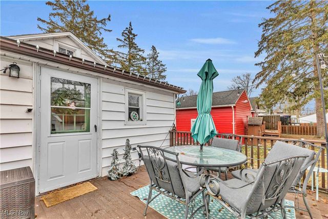 226 Sunset Road, Avon Lake, OH 44012