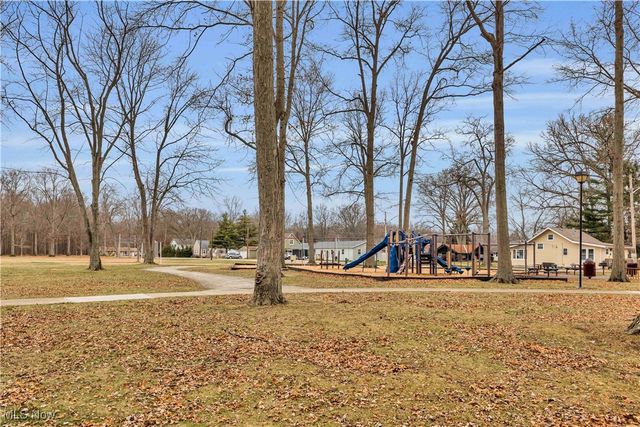 226 Sunset Road, Avon Lake, OH 44012