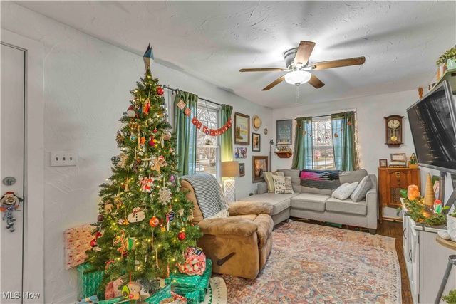 226 Sunset Road, Avon Lake, OH 44012