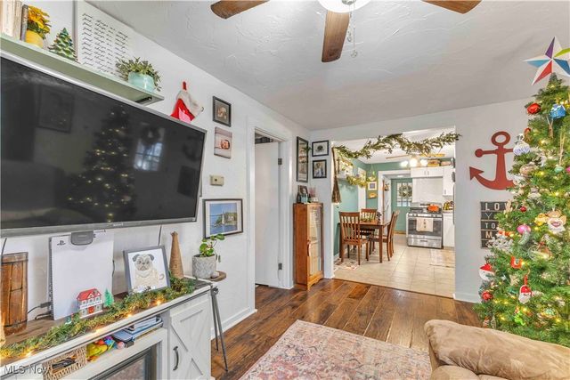 226 Sunset Road, Avon Lake, OH 44012