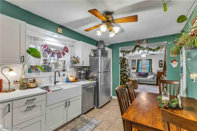 226 Sunset Road, Avon Lake, OH 44012