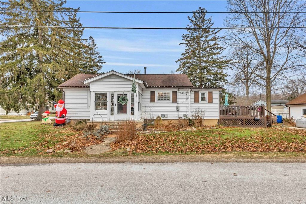 226 Sunset Road, Avon Lake, OH 44012