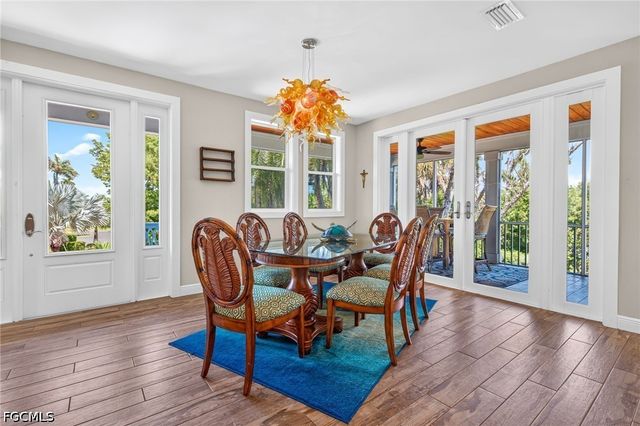 133 Butterknife PL, Sanibel, FL 33957