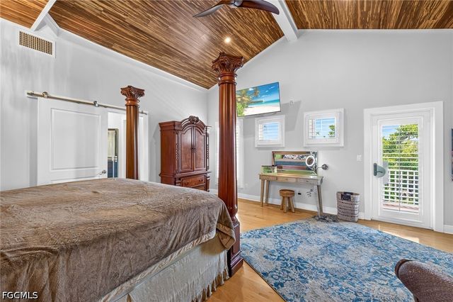 133 Butterknife PL, Sanibel, FL 33957