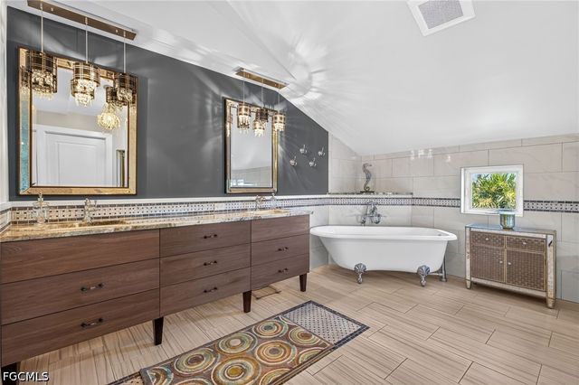 133 Butterknife PL, Sanibel, FL 33957