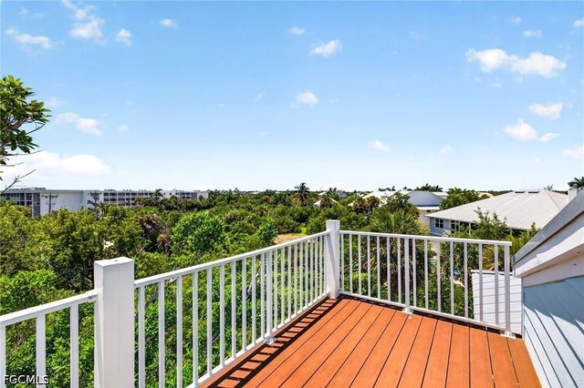 133 Butterknife PL, Sanibel, FL 33957