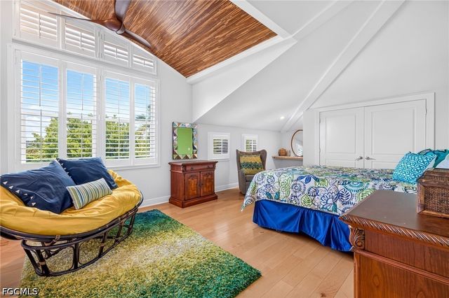 133 Butterknife PL, Sanibel, FL 33957