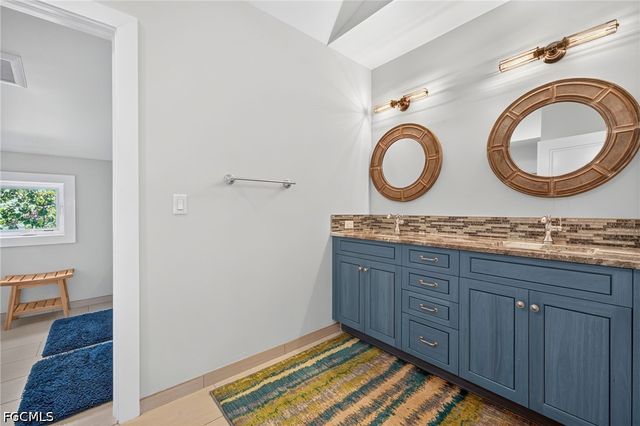 133 Butterknife PL, Sanibel, FL 33957