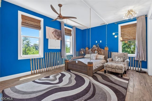 133 Butterknife PL, Sanibel, FL 33957
