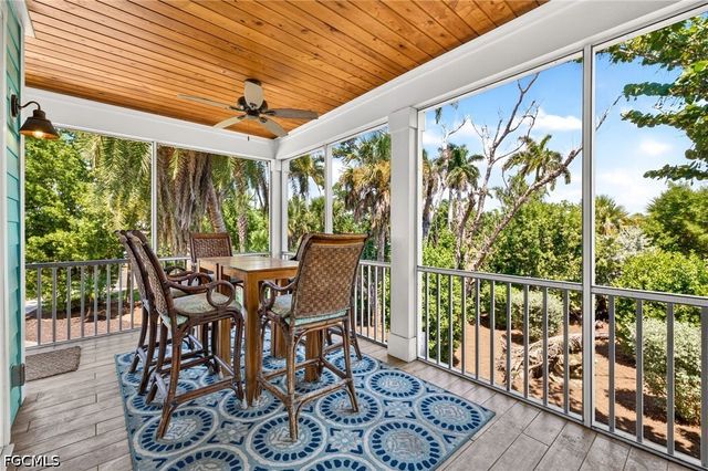 133 Butterknife PL, Sanibel, FL 33957