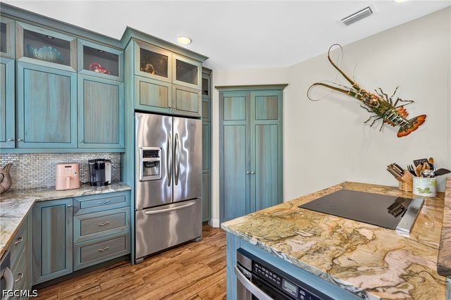 133 Butterknife PL, Sanibel, FL 33957