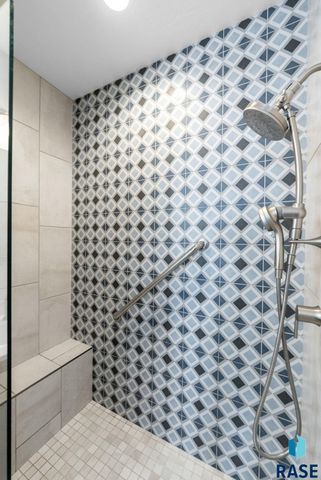 3008 W Brandywine St Street, Sioux Falls, SD 57108