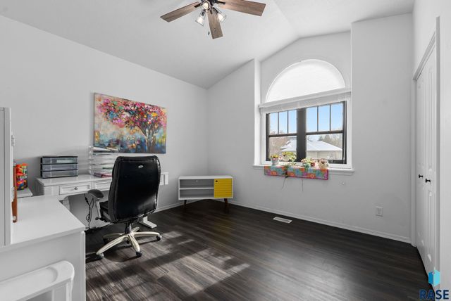 3008 W Brandywine St Street, Sioux Falls, SD 57108