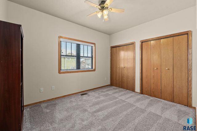 3008 W Brandywine St Street, Sioux Falls, SD 57108