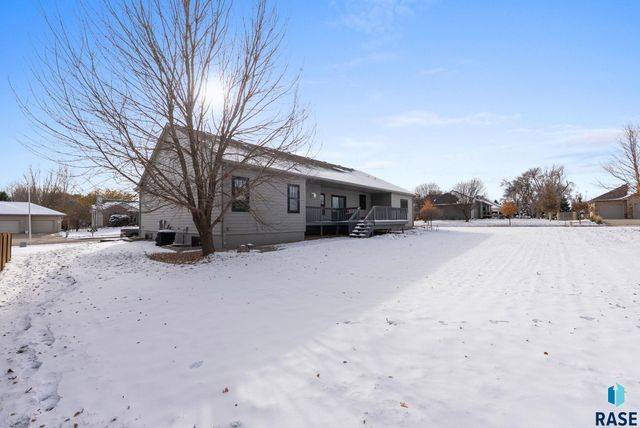 3008 W Brandywine St Street, Sioux Falls, SD 57108