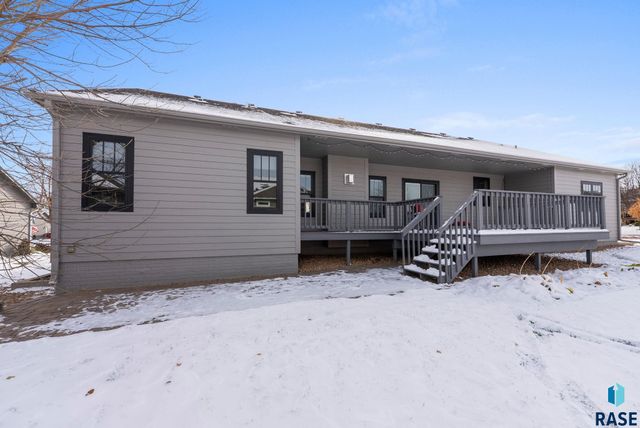 3008 W Brandywine St Street, Sioux Falls, SD 57108