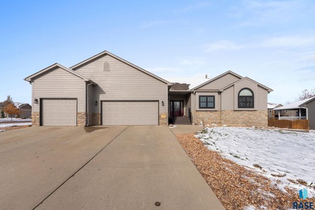 3008 W Brandywine St Street, Sioux Falls, SD 57108