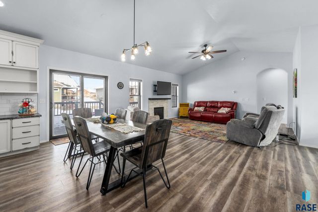 3008 W Brandywine St Street, Sioux Falls, SD 57108