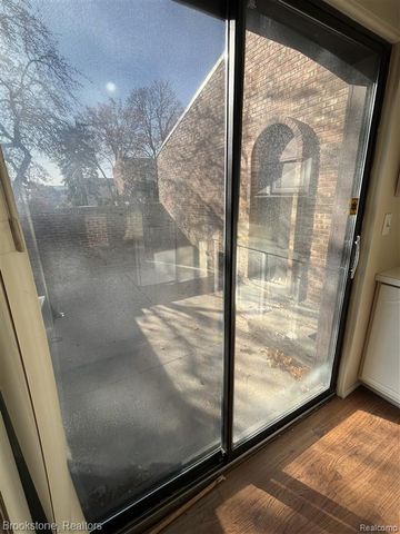25006 Chambley Drive, Southfield, MI 48034
