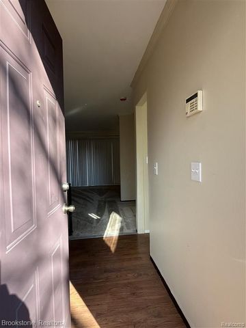 25006 Chambley Drive, Southfield, MI 48034