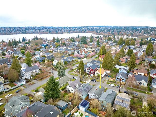 113 NE 60th Street, Seattle, WA 98115