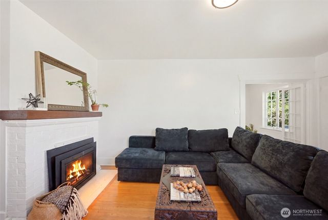 113 NE 60th Street, Seattle, WA 98115