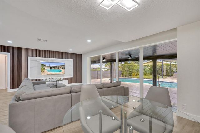 1420 SE 13th Street, Deerfield Beach, FL 33441