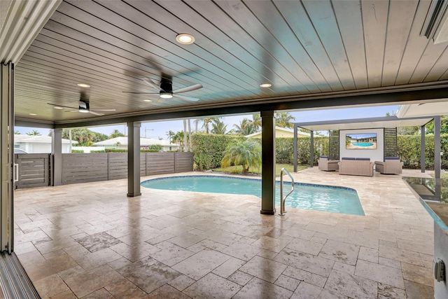 1420 SE 13th Street, Deerfield Beach, FL 33441