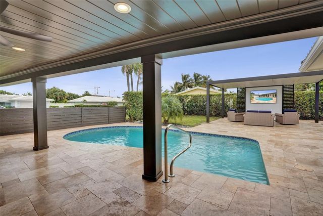 1420 SE 13th Street, Deerfield Beach, FL 33441