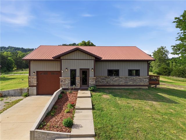 413 Madison 1555, Eureka Springs, AR 72632