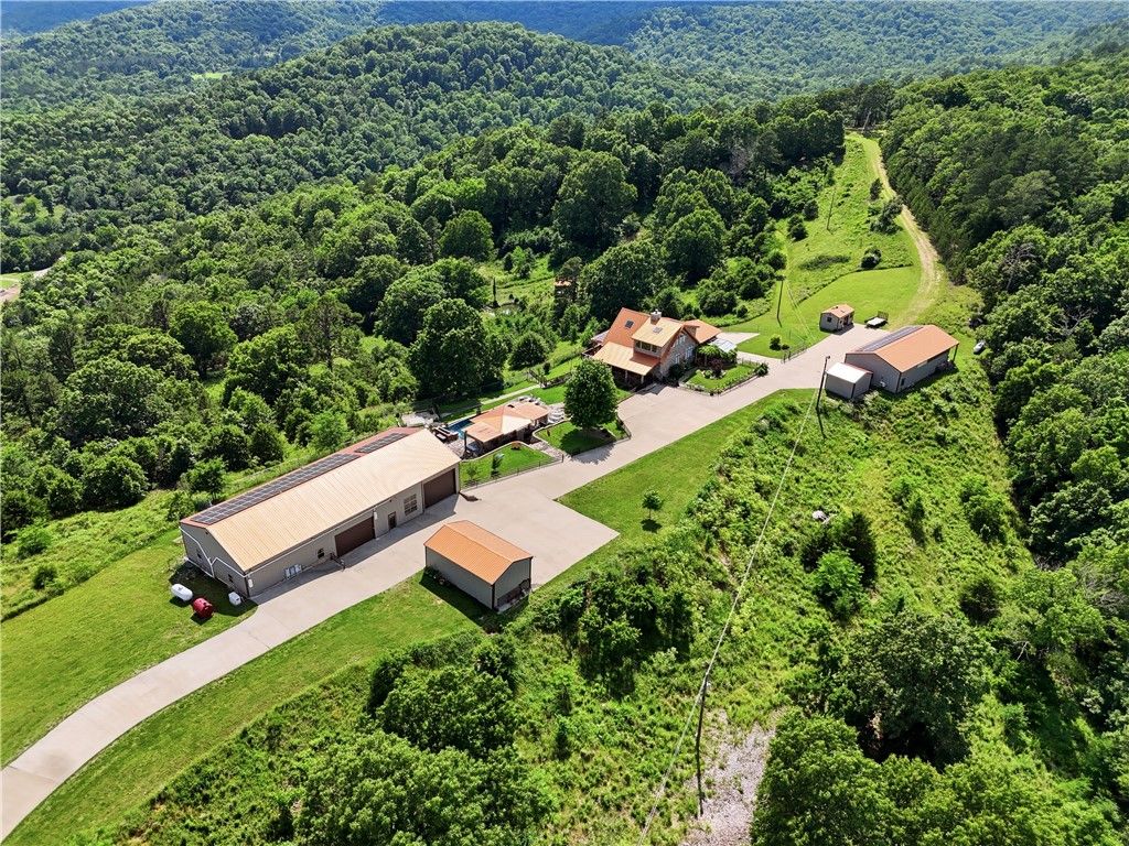 413 Madison 1555, Eureka Springs, AR 72632