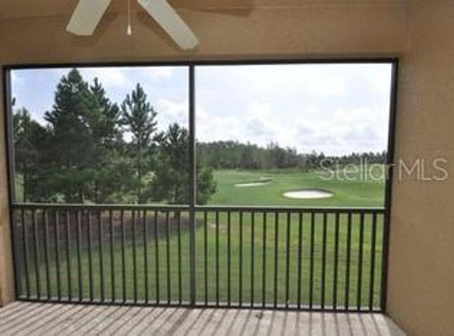 9441 MYRTLE CREEK LANE 215, Orlando, FL 32832