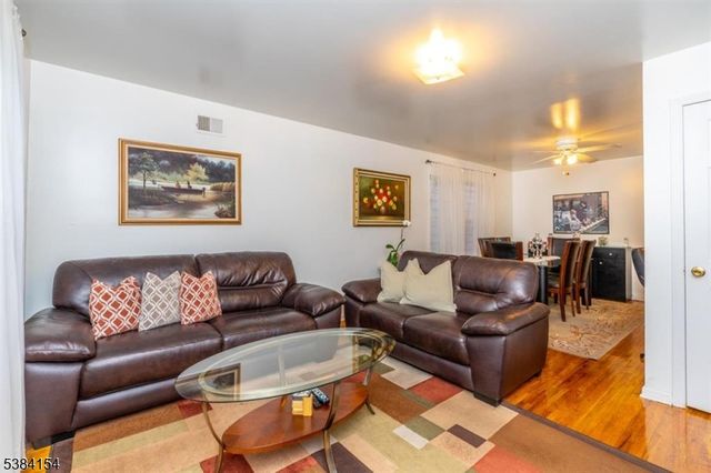 844 Lafayette St, Elizabeth City, NJ 07201