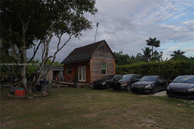 15375 SW 209 AVE, Miami, FL 33187