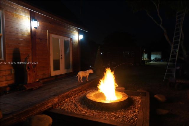 15375 SW 209 AVE, Miami, FL 33187