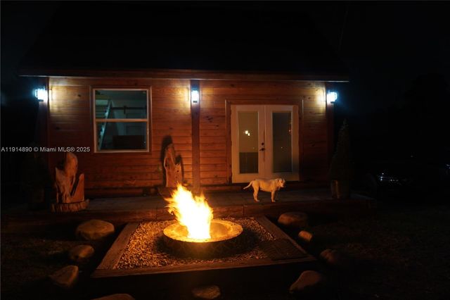 15375 SW 209 AVE, Miami, FL 33187