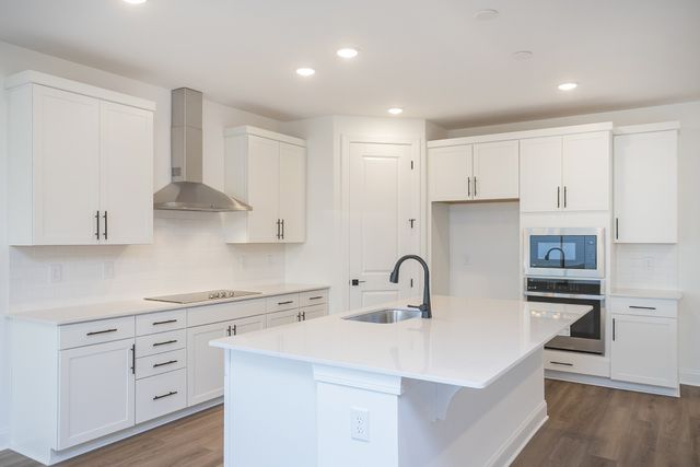 2366 Williamsport Landing, Columbia, TN 38401