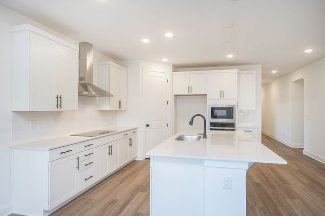 2366 Williamsport Landing, Columbia, TN 38401