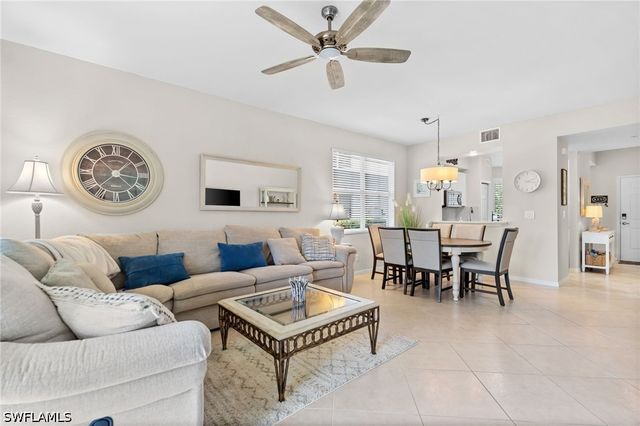 2335 Carrington CT 104, Naples, FL 34109