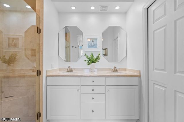 2335 Carrington CT 104, Naples, FL 34109