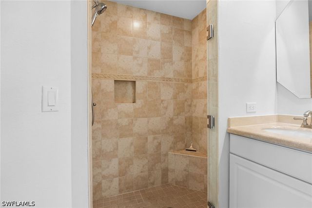 2335 Carrington CT 104, Naples, FL 34109